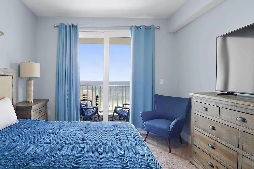 Apartment Laketown Wharf 1523 By Emerald Coast Retreats Panama City Beach