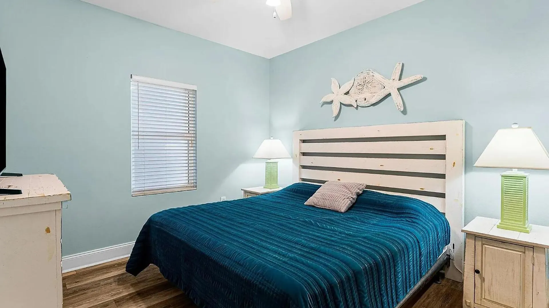 Laketown Wharf 1523 By Emerald Coast Retreats Panama City Beach United States