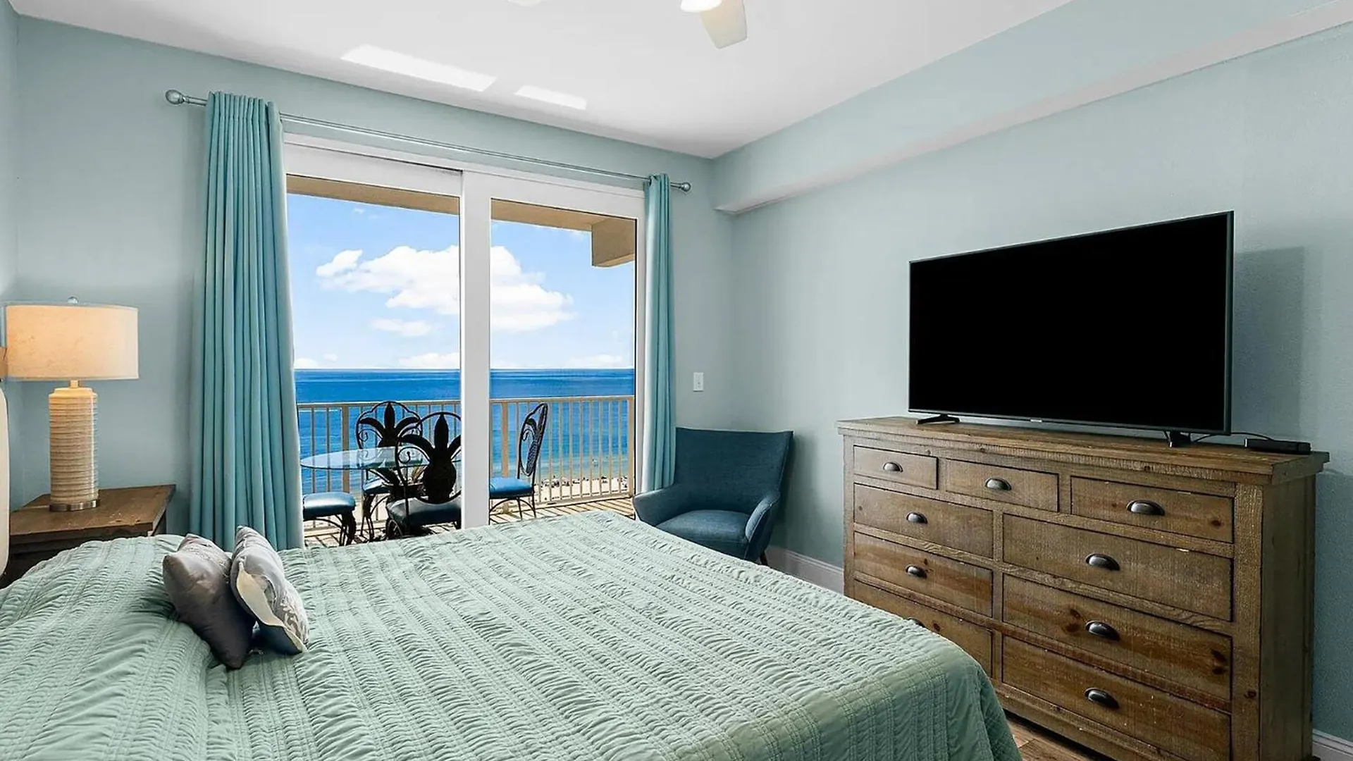 Laketown Wharf 1523 By Emerald Coast Retreats Panama City Beach 0*,
