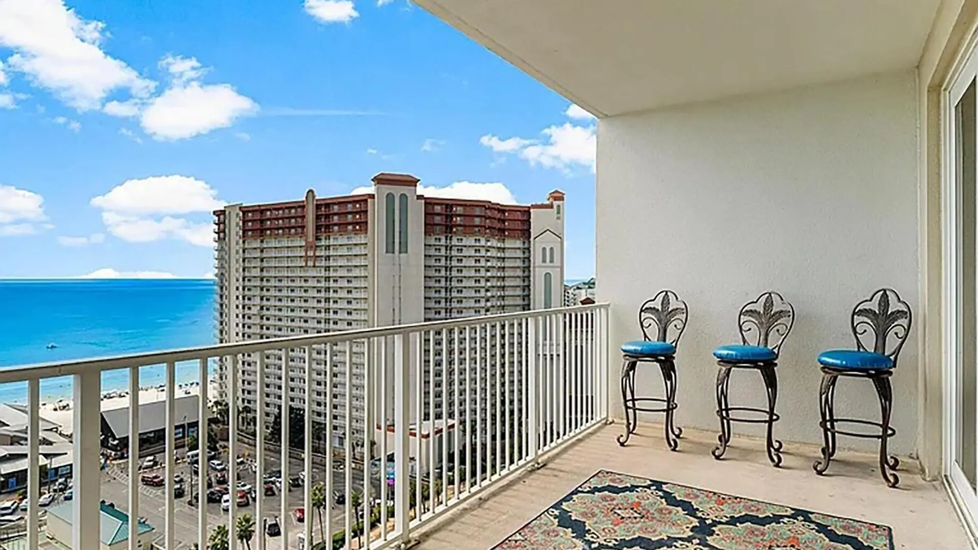Laketown Wharf 1523 By Emerald Coast Retreats Panama City Beach Apartment