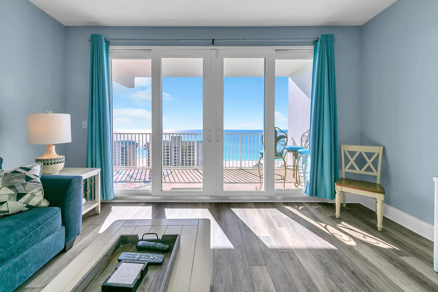 Laketown Wharf 1523 By Emerald Coast Retreats Panama City Beach United States