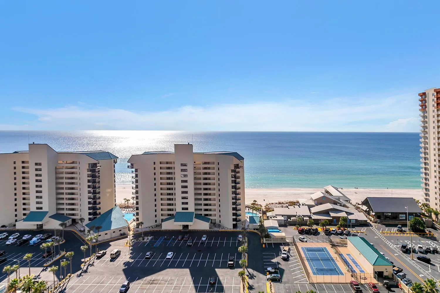 Apartment Laketown Wharf 1523 By Emerald Coast Retreats Panama City Beach