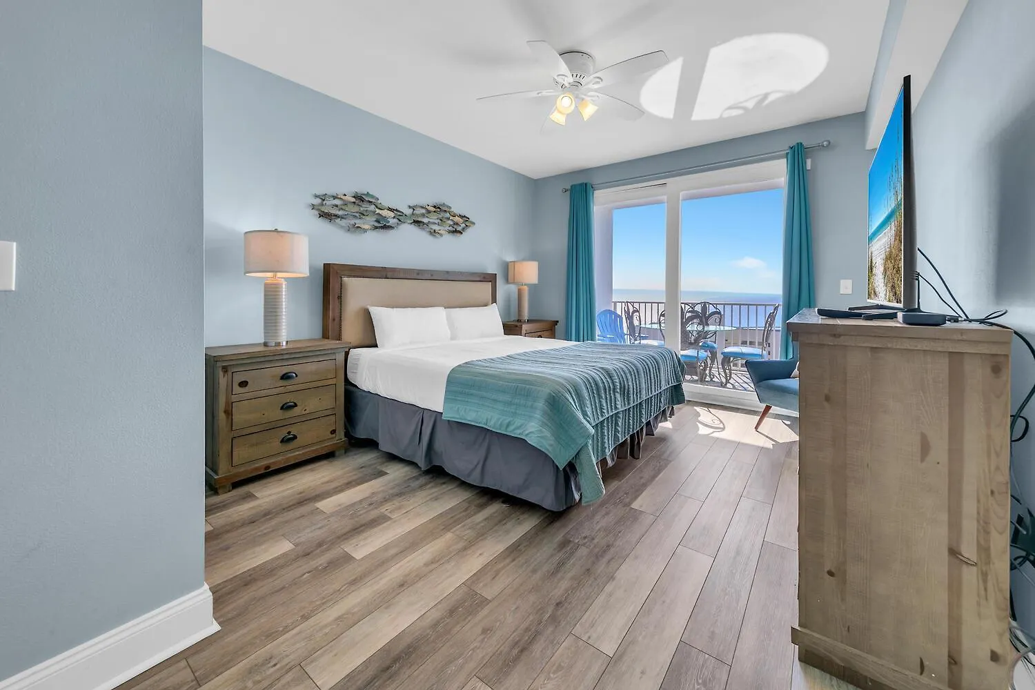 Apartment Laketown Wharf 1523 By Emerald Coast Retreats Panama City Beach United States