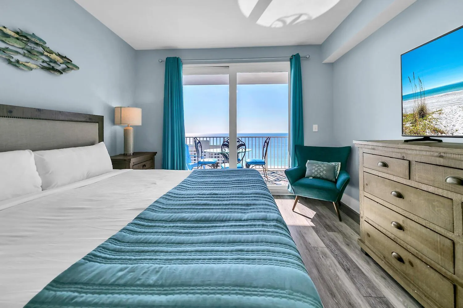 Laketown Wharf 1523 By Emerald Coast Retreats Panama City Beach United States